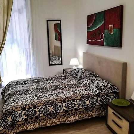 شقة House Maximum نابولي المظهر الخارجي الصورة